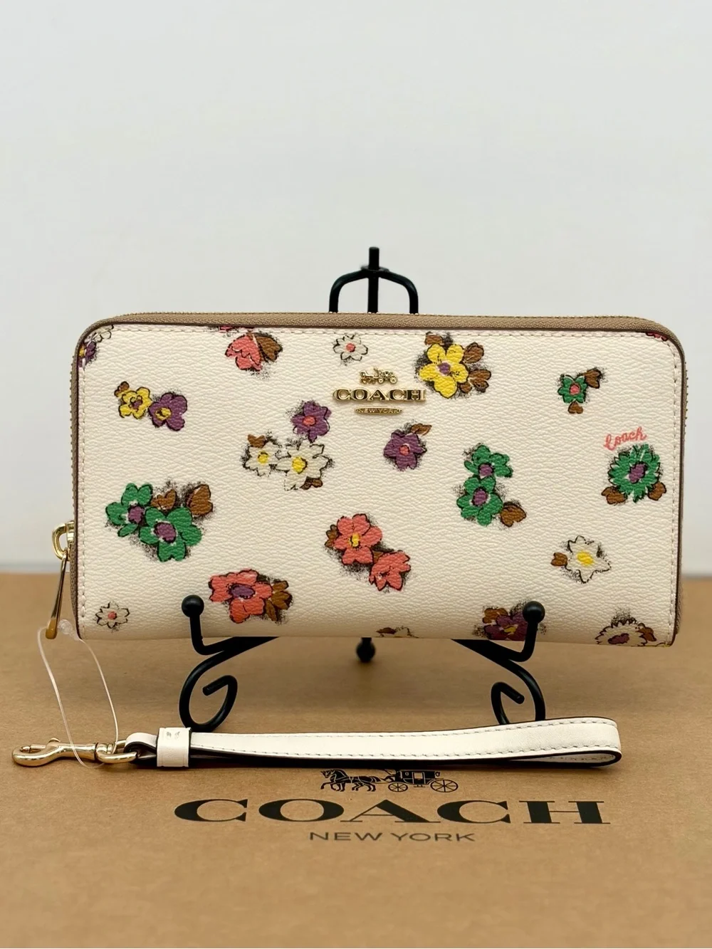 Coach LONG ZIP AROUND WALLET WITH SPACED FLORAL FIELD PRINT - Picture 9 of 11